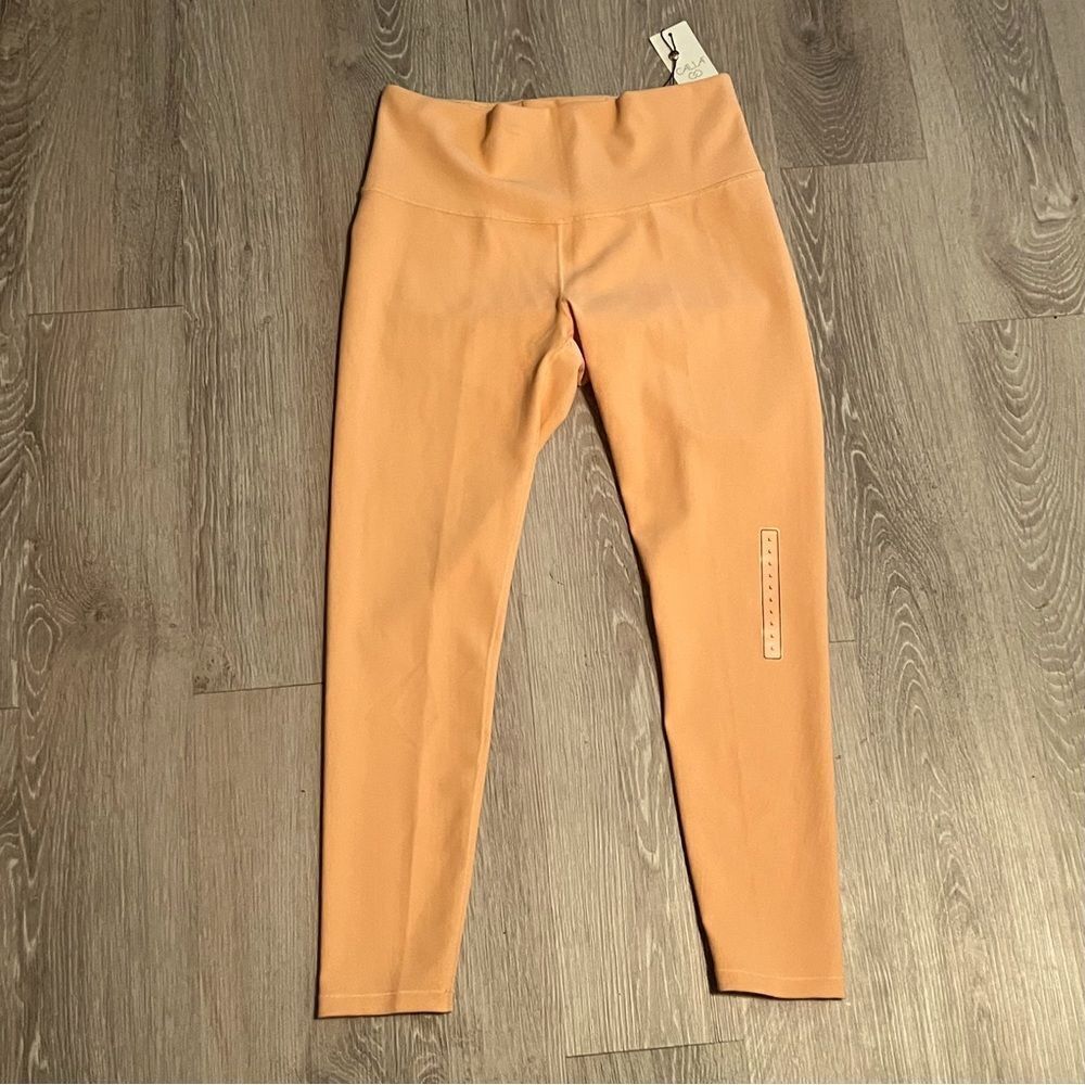 NWT 2 Pc Set Essential High Rise 7/8 Tight Legging + Mock Neck Tank Apricot XXL - Picture 9 of 16
